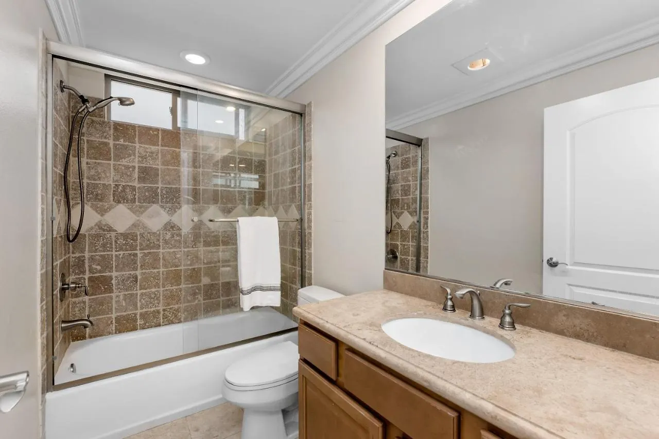 Apartment Luxury 2-Bedroom Condo In Studio City Los Angeles